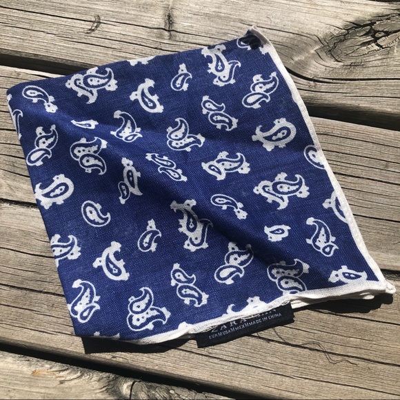 Knit Bow tie & Pocket square - Picture 4 of 5